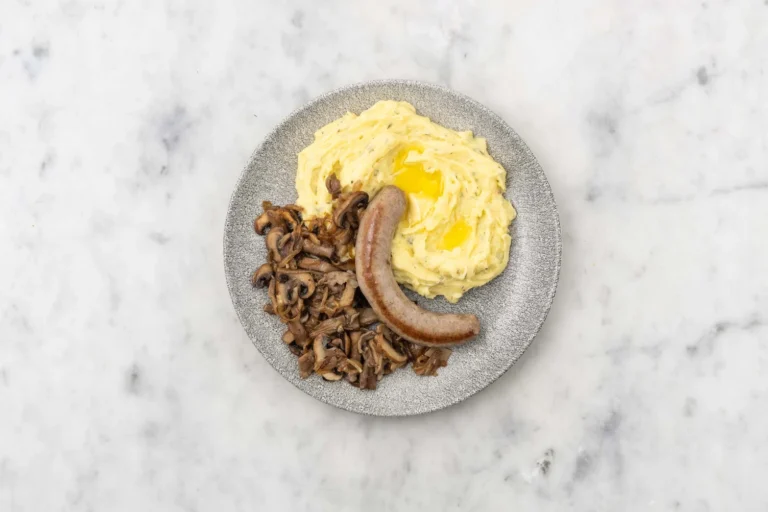 Saucisse de Toulouse, purée et beurre noisette - FreshRecettes