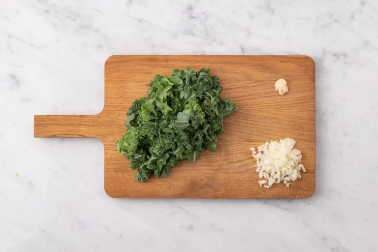 Rigatoni, pesto de chou kale & pecorino